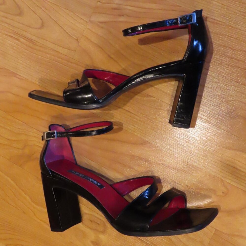 Black Nine West block heels with red accents